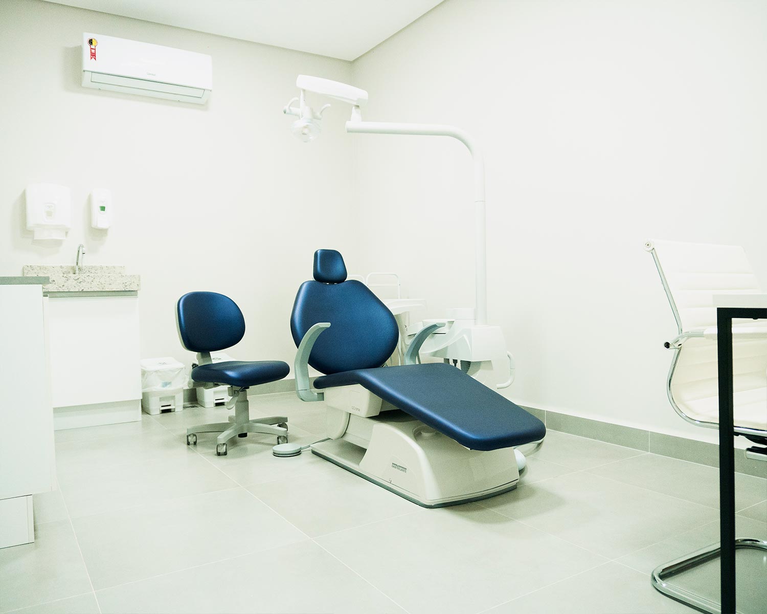 dentista-em-cornelio-villaclin-consultorio-3